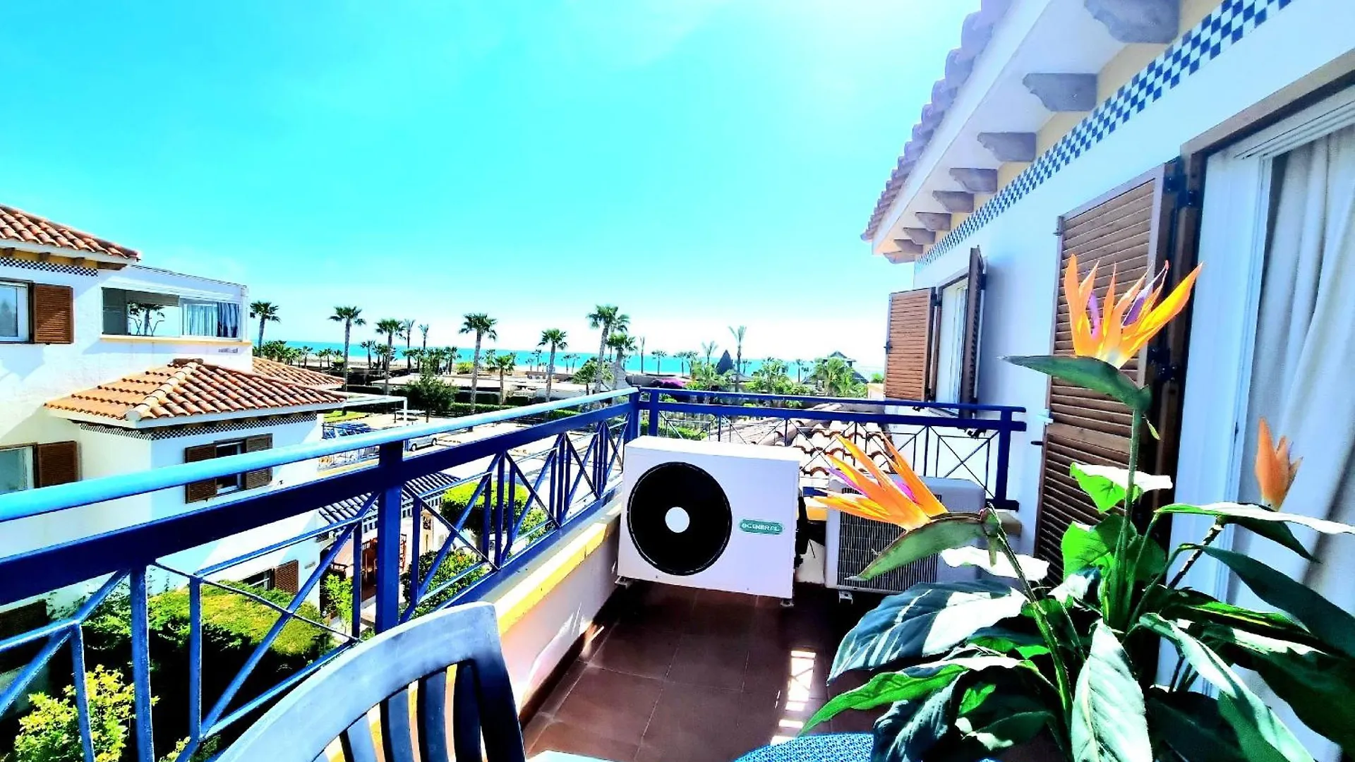 Apartment Atico Vistas Al Mar Con Dos Terrazas Veramar 5 En 1ª Linea De Playa